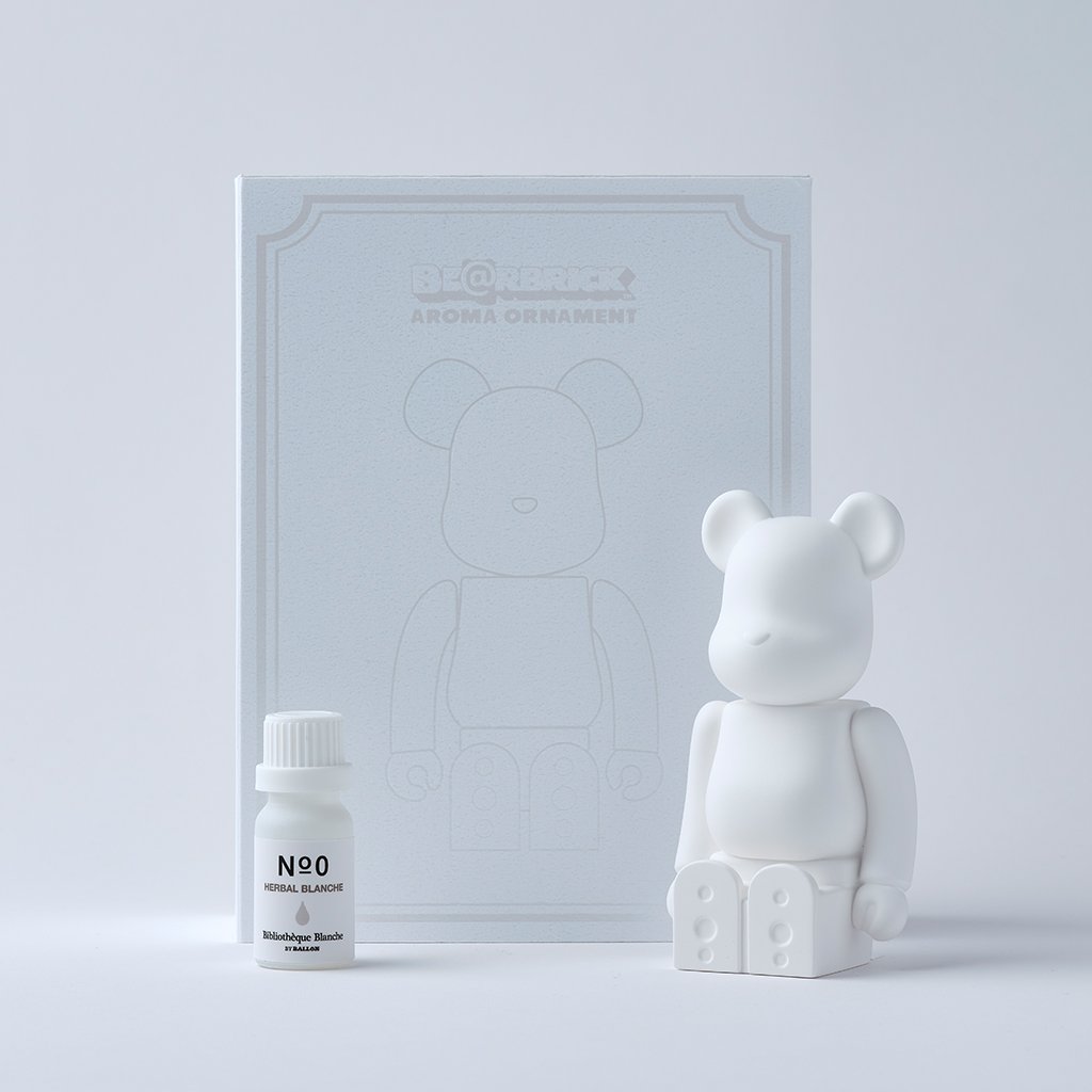 BE@RBRICK 香氛熊經典全白版